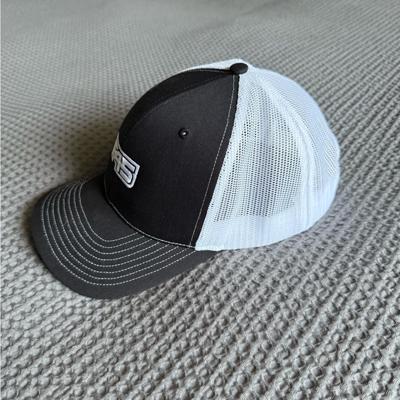 F45 Black and White Mesh Cap - Picture 2 of 5